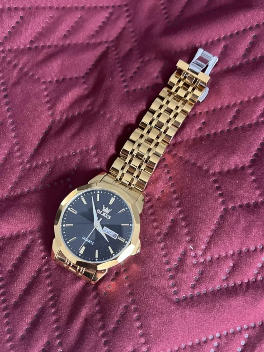 Men Gold Black Diamond Analog Quartz Stainless Waterproof Luminous Classic Watch